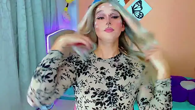 TaylorMon online show from November 1, 2025, 12:39 am