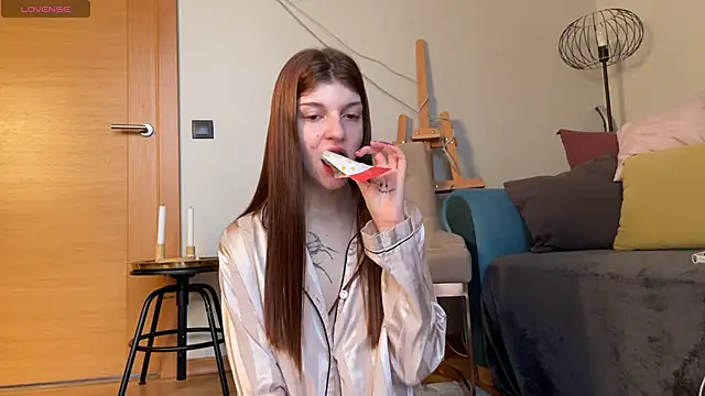 Bunny ShyGirl online show from October 9, 2025, 6:47 am