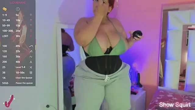 Alanna hot3 online show from February 5, 2026, 7:43 pm