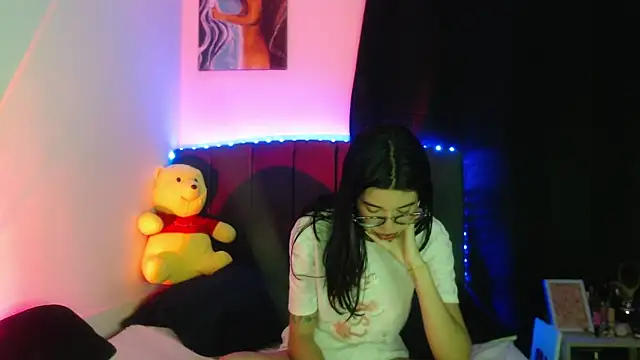 ily bea online show from March 21, 2026, 12:56 am