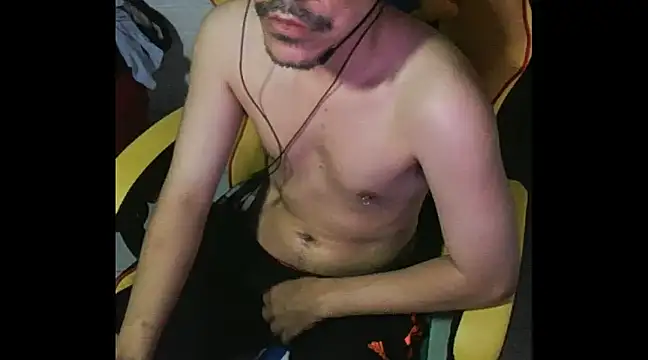 Snapshot of cloudyth1994 chatting on March 16, 2025, 9:37 pm cloudyth1994 online show from March 16, 2025, 9:37 pm