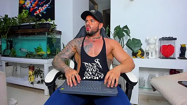 Johnnygrayson1 online show from November 11, 2025, 11:53 pm