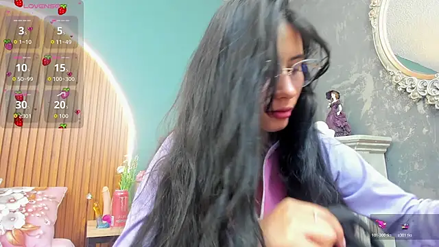 NayeCloud online show from November 4, 2025, 3:32 am