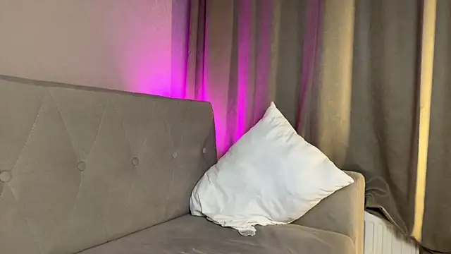 weshycouple online show from April 5, 2026, 3:02 am