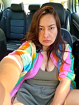 Snapshot of xLadyScarlettx chatting on April 18, 2026, 4:20 pm xLadyScarlettx online show from April 18, 2026, 4:20 pm