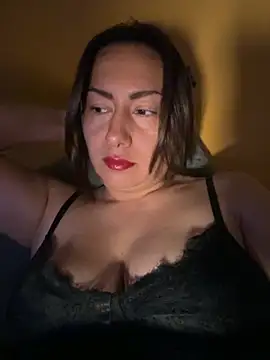 xLadyScarlettx online show from September 19, 2025, 2:37 am