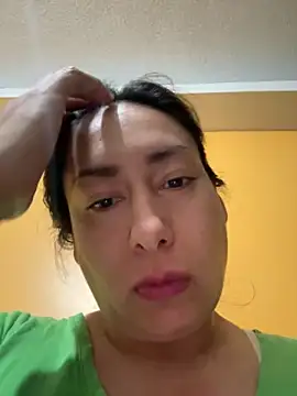 xLadyScarlettx online show from October 18, 2025, 2:35 am