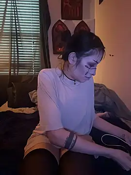 Gothbabbi online show from October 22, 2025, 9:13 pm