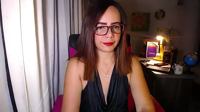 danielle rose 1 online show from May 3, 2026, 2:53 pm