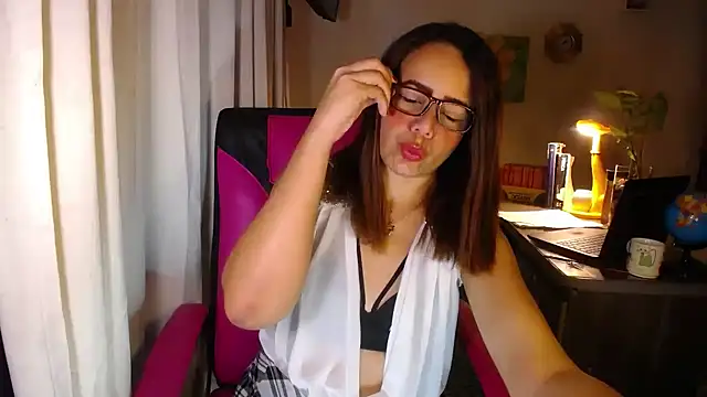 danielle rose 1 online show from June 3, 2026, 3:06 pm