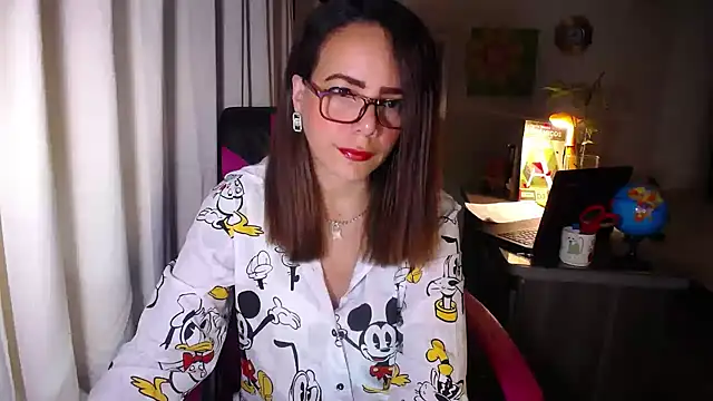 danielle rose 1 online show from April 26, 2026, 4:04 pm