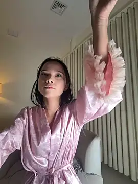 Snapshot of marce_algara chatting on February 27, 2026, 11:04 pm marce algara online show from February 27, 2026, 11:04 pm