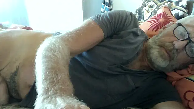 Snapshot of Freddy1962 chatting on November 17, 2025, 11:36 am Freddy1962 online show from November 17, 2025, 11:36 am