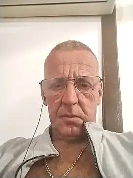 Snapshot of Freddy1962 chatting on January 17, 2025, 7:05 pm Freddy1962 online show from January 17, 2025, 7:05 pm