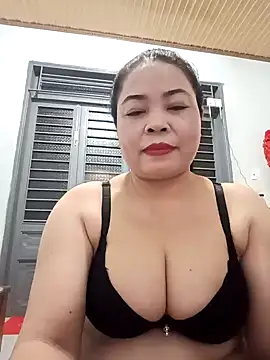 Sexy-bigtits2024 online show from January 15, 2025, 1:20 pm
