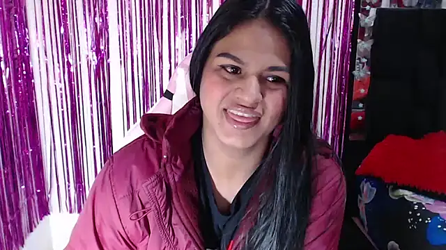 Snapshot of SweetAlmaa chatting on May 22, 2026, 9:29 am SweetAlmaa online show from May 22, 2026, 9:29 am