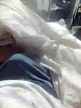 lorraine alves ferreira online show from October 24, 2025, 1:48 am