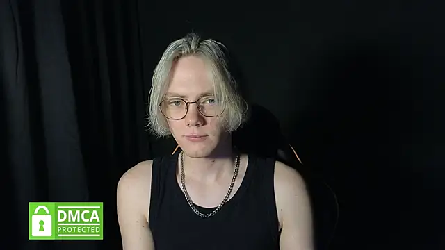 Keytaro online show from May 30, 2026, 4:12 pm