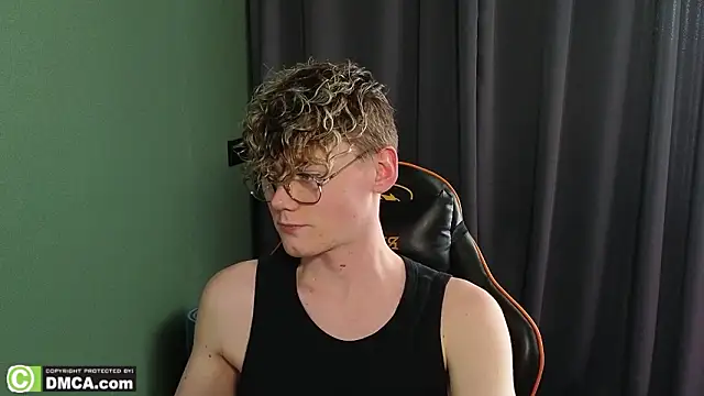 Keytaro online show from February 10, 2026, 12:48 pm