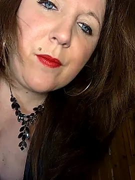 Snapshot of Candy-Desire chatting on December 21, 2024, 8:32 pm Candy-Desire online show from December 21, 2024, 8:32 pm