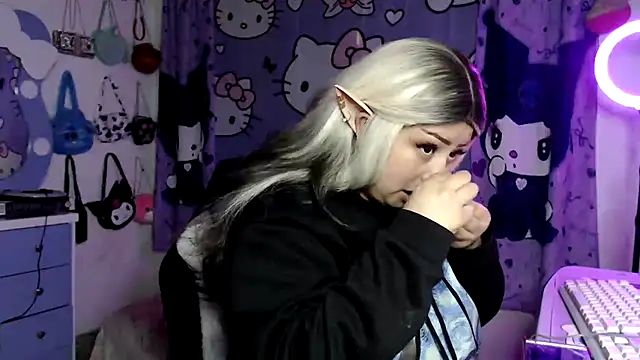 Snapshot of lussyevans24 chatting on January 15, 2026, 5:55 am lussyevans24 online show from January 15, 2026, 5:55 am