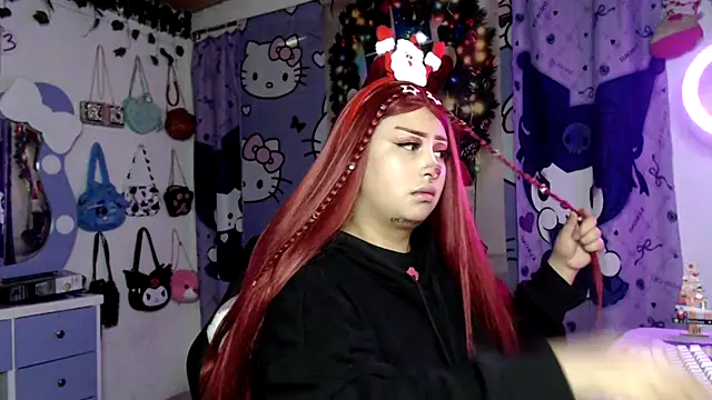 Snapshot of lussyevans24 chatting on December 15, 2025, 6:19 am lussyevans24 online show from December 15, 2025, 6:19 am