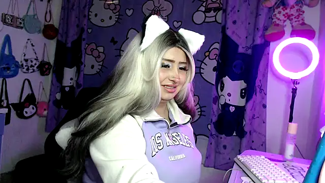 Snapshot of lussyevans24 chatting on February 11, 2026, 6:46 am lussyevans24 online show from February 11, 2026, 6:46 am