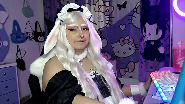 Snapshot of lussyevans24 chatting on November 1, 2025, 3:46 am lussyevans24 online show from November 1, 2025, 3:46 am