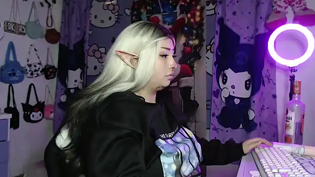 Snapshot of lussyevans24 chatting on January 9, 2026, 4:52 am lussyevans24 online show from January 9, 2026, 4:52 am