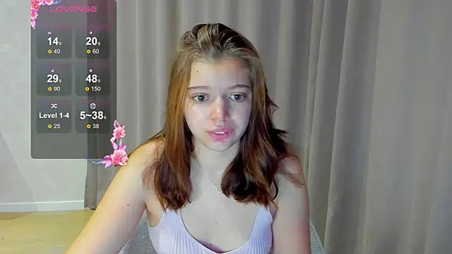 Snapshot of Nicky_Rosee chatting on October 11, 2025, 12:55 am Nicky Rosee online show from October 11, 2025, 12:55 am