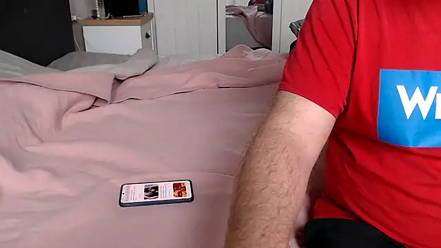 margotgra82 online show from October 19, 2025, 7:44 am