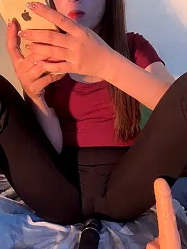 PussyWet  online show from November 27, 2025, 2:50 pm