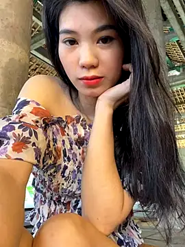 Snapshot of Baby-sexygirl01 chatting on December 16, 2025, 2:49 am Baby-sexygirl01 online show from December 16, 2025, 2:49 am