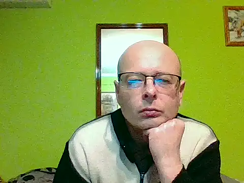 Snapshot of Tiger202441 chatting on February 12, 2026, 8:19 pm Tiger202441 online show from February 12, 2026, 8:19 pm