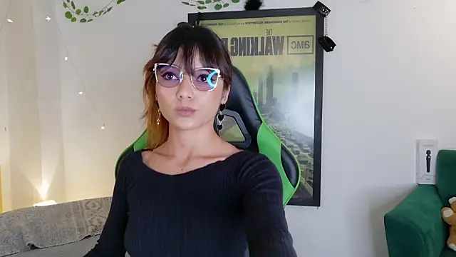 kittyzenn online show from March 23, 2026, 7:03 pm