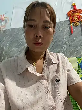 Linaannn online show from March 29, 2026, 11:28 pm