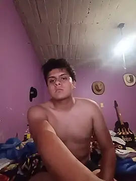 Leolvera23 online show from June 18, 2026, 4:55 am