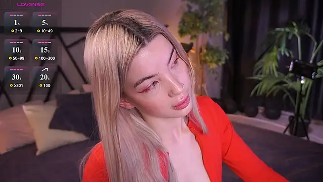 Snapshot of LindaThacker chatting on March 21, 2026, 8:19 am LindaThacker online show from March 21, 2026, 8:19 am