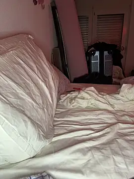 Snapshot of esteraulxxx chatting on December 9, 2024, 9:58 pm esteraulxxx online show from December 9, 2024, 9:58 pm