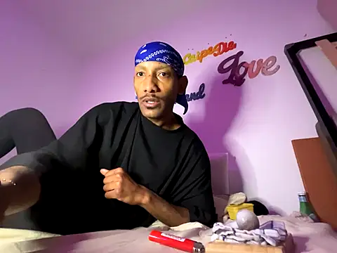 Snapshot of esteraulxxx chatting on December 7, 2024, 9:06 pm esteraulxxx online show from December 7, 2024, 9:06 pm