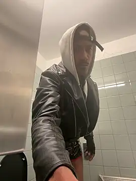 Snapshot of esteraulxxx chatting on October 10, 2025, 1:39 am esteraulxxx online show from October 10, 2025, 1:39 am