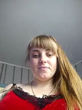 CoddessCrystal online show from November 12, 2025, 9:02 am