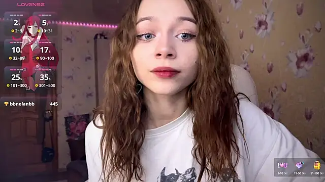 Snapshot of _SofiaBrown chatting on March 3, 2025, 5:31 pm SofiaBrown online show from March 3, 2025, 5:31 pm