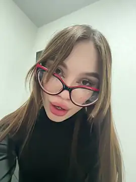 OpheliaHartman online show from February 16, 2025, 3:47 am