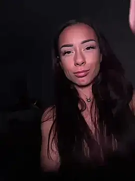 Snapshot of cara_mella chatting on December 8, 2024, 8:04 pm cara mella online show from December 8, 2024, 8:04 pm