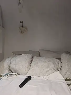 gymyagirlll online show from November 8, 2025, 5:38 pm