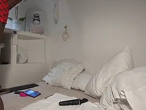 gymyagirlll online show from November 26, 2025, 5:02 pm