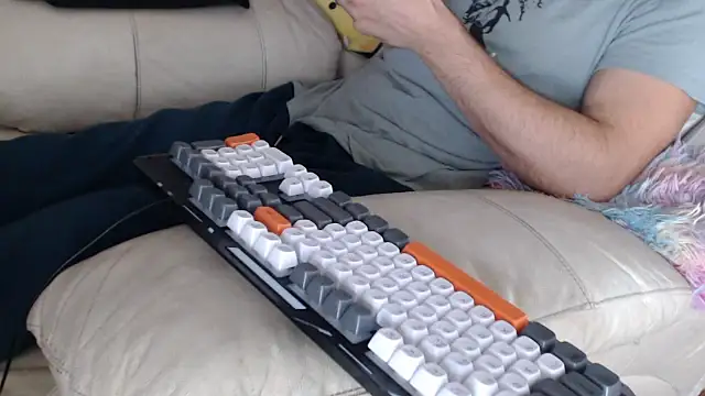 MrStraightDik online show from November 5, 2025, 11:13 am