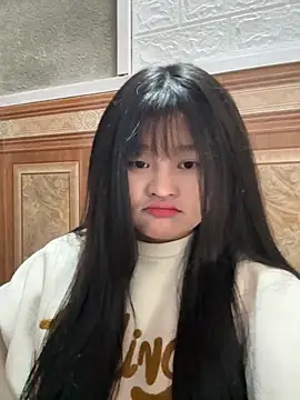 Snapshot of Anges893 chatting on December 4, 2025, 2:21 am Anges893 online show from December 4, 2025, 2:21 am