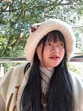 Snapshot of Anges893 chatting on November 25, 2025, 2:56 am Anges893 online show from November 25, 2025, 2:56 am